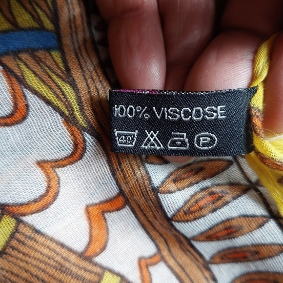 Vintage Italy Fulars Vicose Parakeet Wrap Scarf (long) - Picture 7 of 8